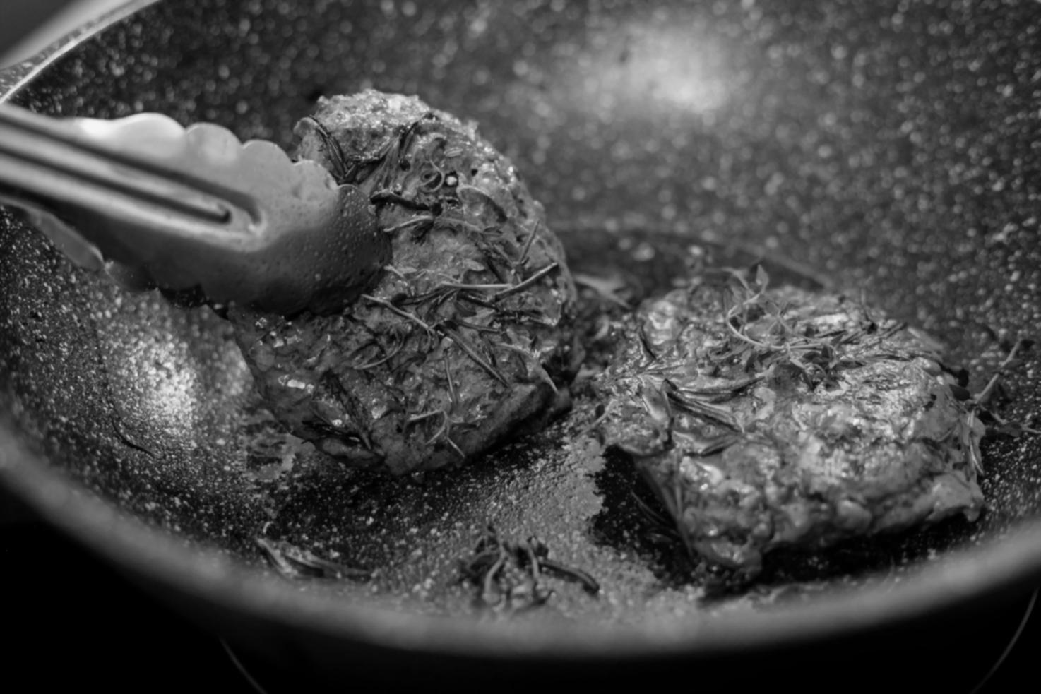 Advanced Sous Vide: Multi-Component Dishes and Service Timing